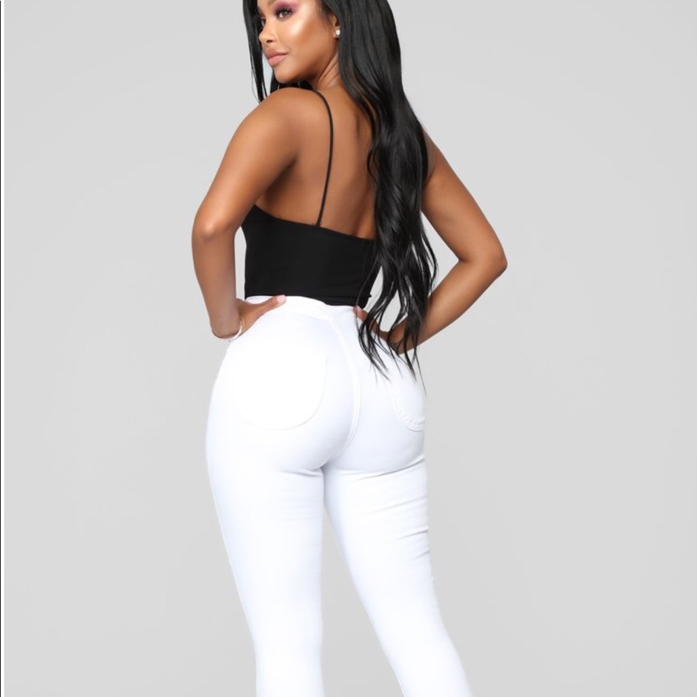 Fashion nova jeans size 9